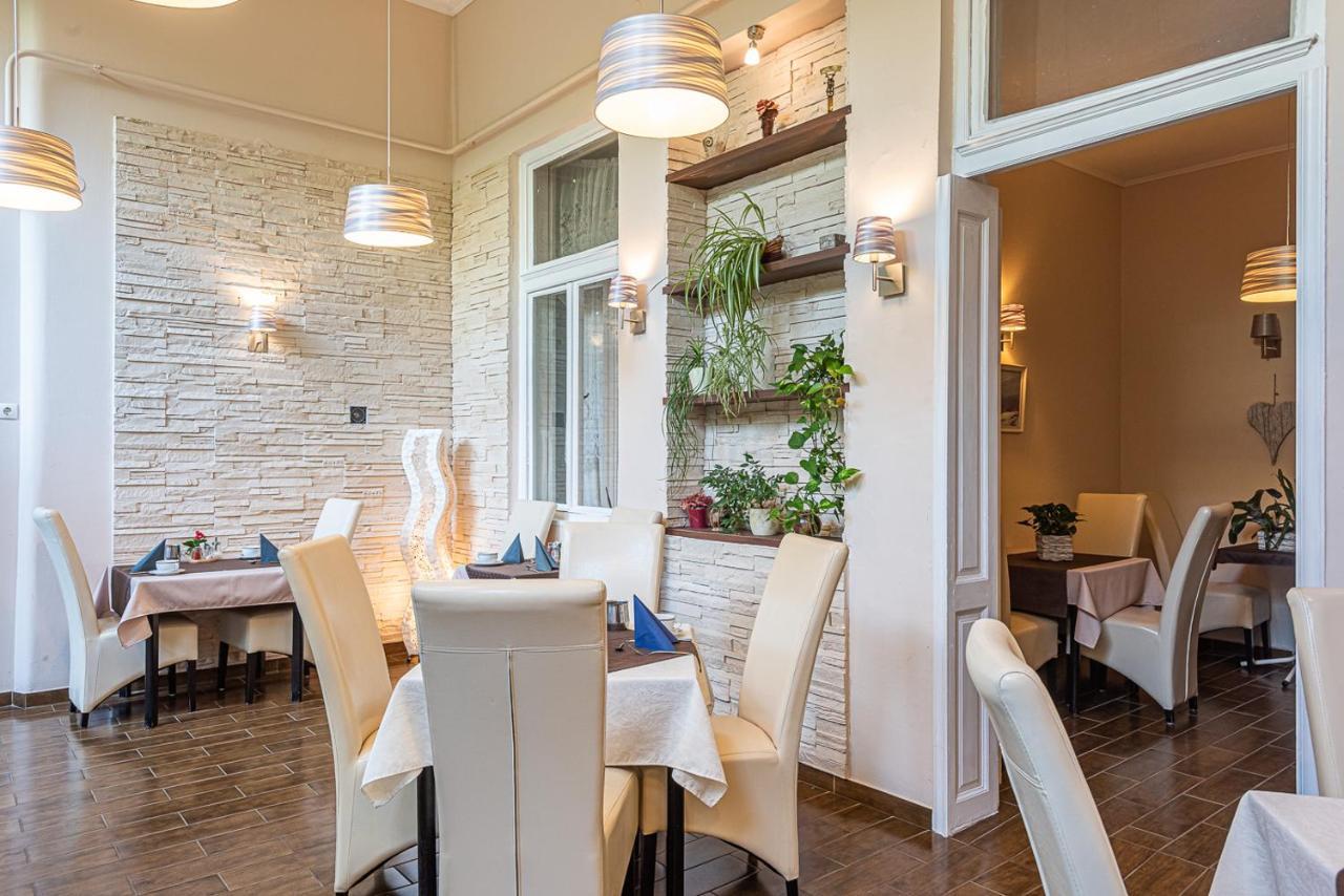 Hotel Romantik إغير المظهر الخارجي الصورة
