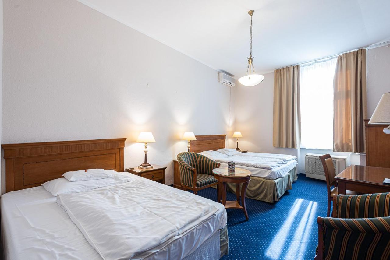 Hotel Romantik إغير المظهر الخارجي الصورة