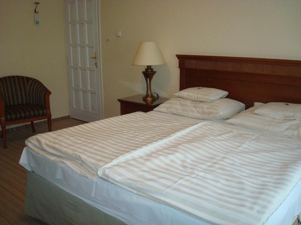 Hotel Romantik إغير المظهر الخارجي الصورة