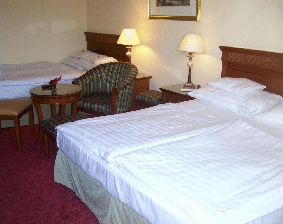 Hotel Romantik إغير المظهر الخارجي الصورة