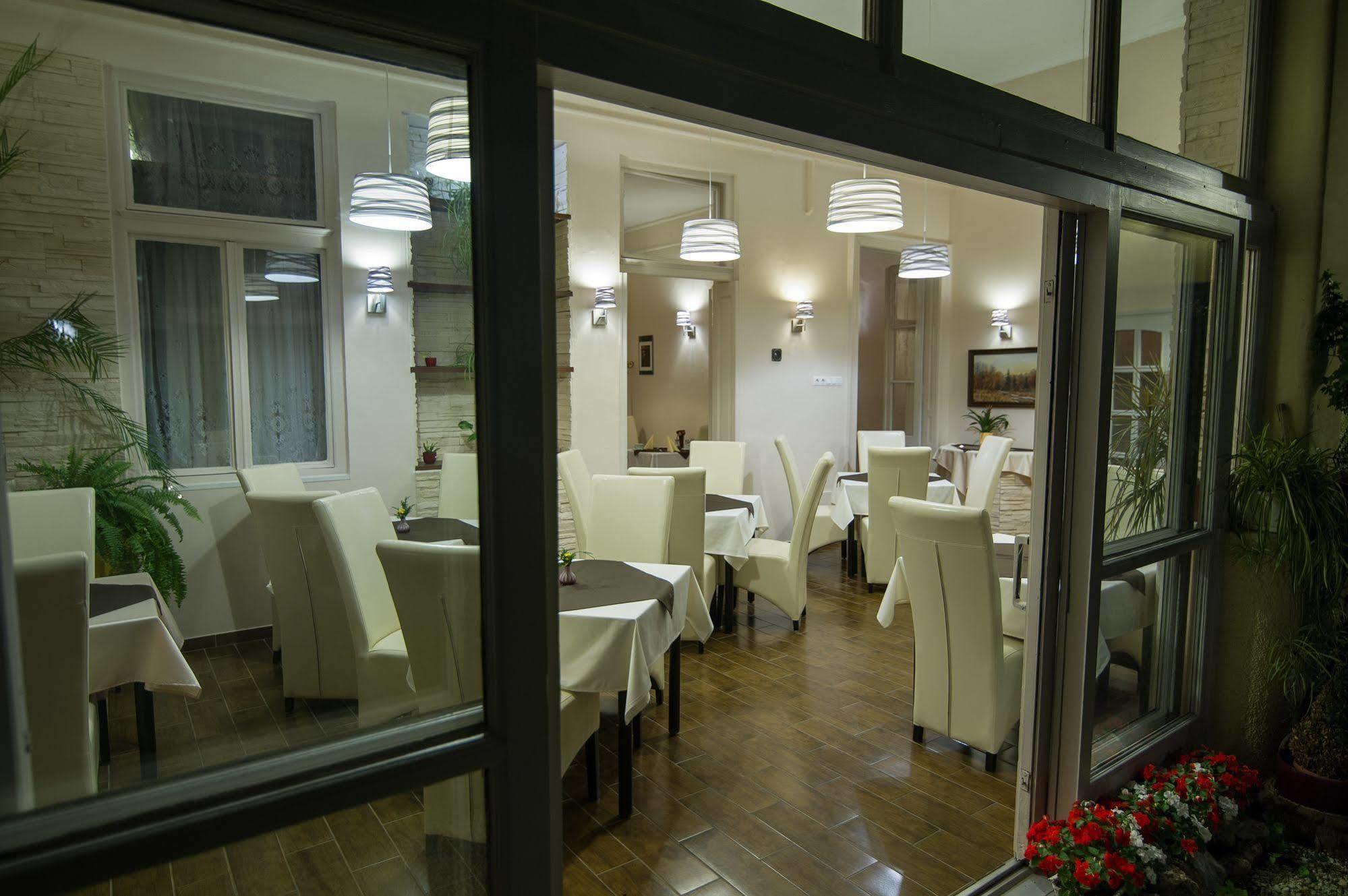 Hotel Romantik إغير المظهر الخارجي الصورة